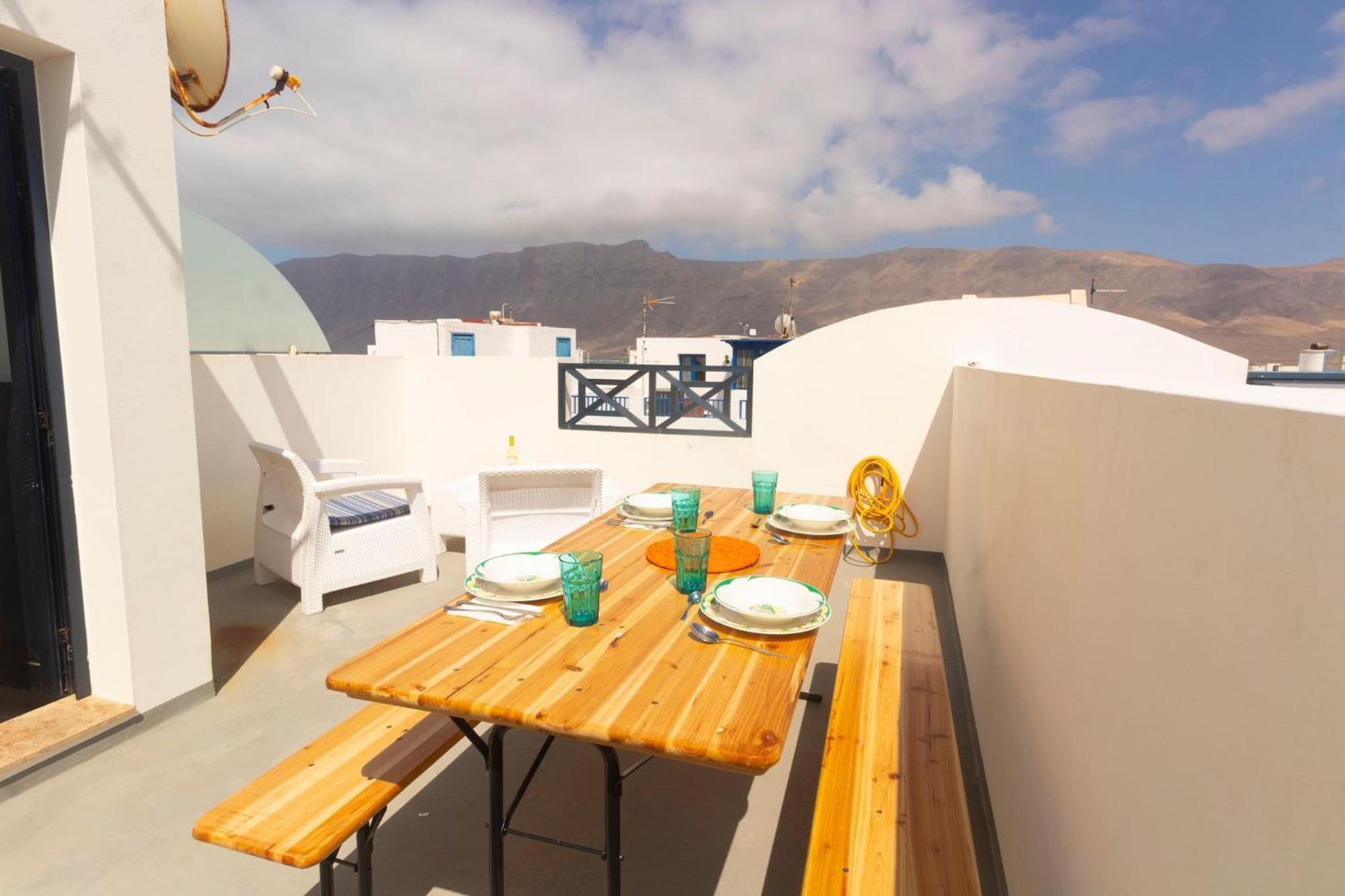 Casa Bianca Caleta De Famara Hotel Exterior foto